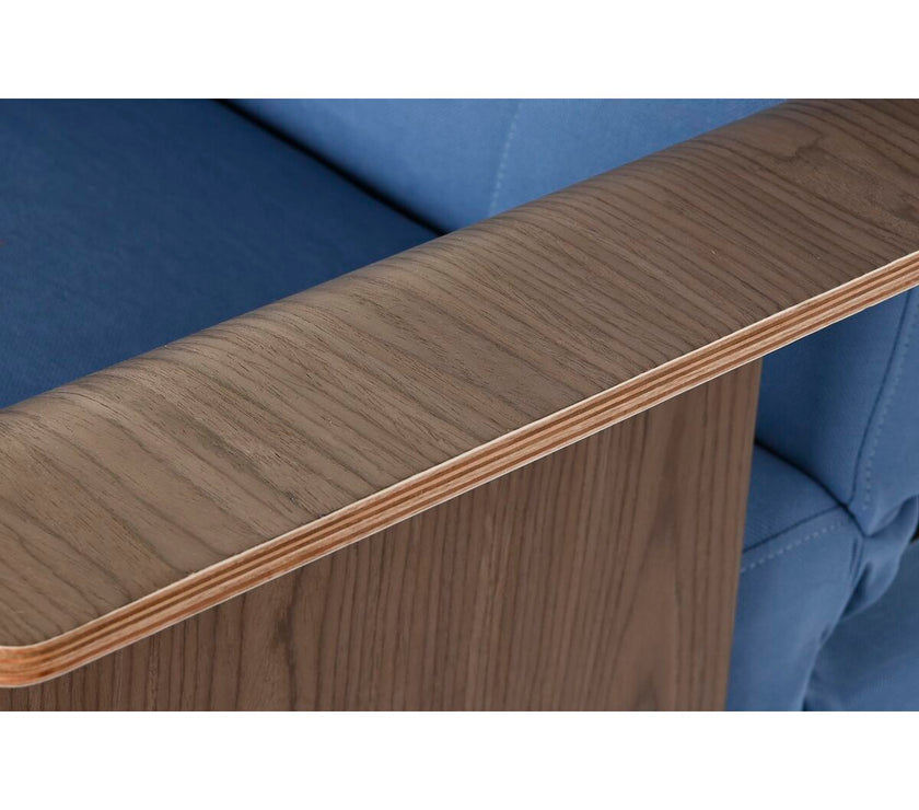 V8HBCAD19241CE1EE989B4B32979BAEA3F9R4073791P2