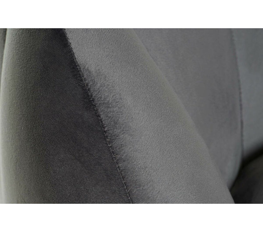 V4HED4593B21140B8581DBB3CB8699E202BR4137909P3