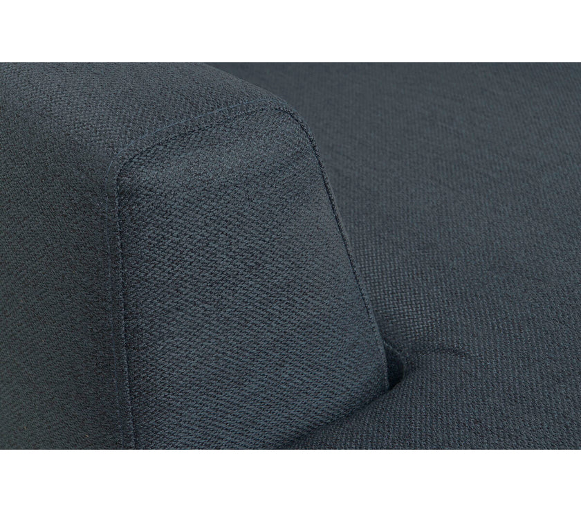 V3H2266DB28736EA6C2F385750D70EAE4CAR3881853P6