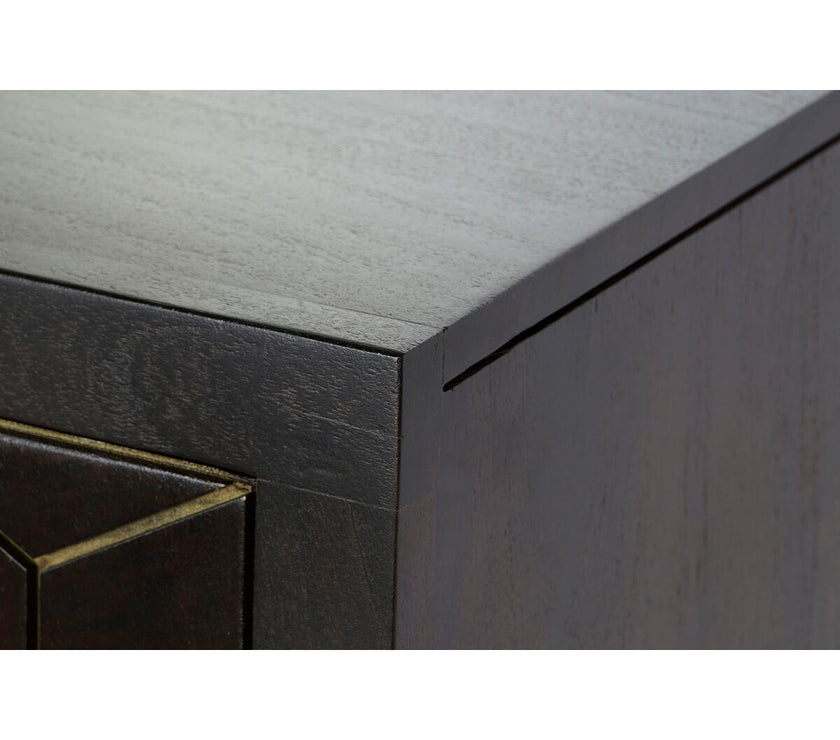 V3HF88A70CCF055ED1A941670BE97F38DC0R4373772P9