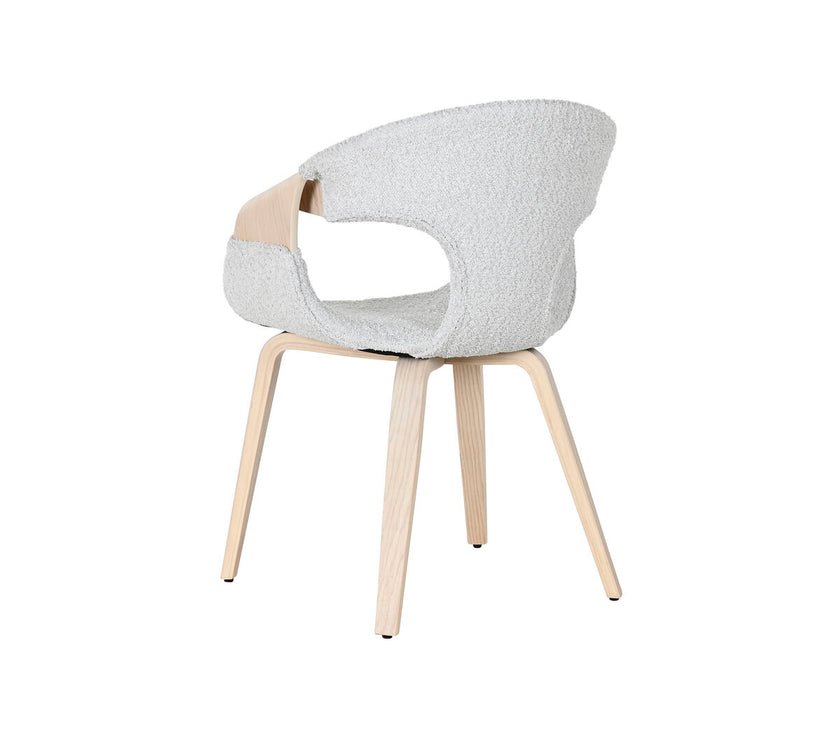 V2H8A53A206FB21B742F94A42195B4D2640R4937750P3