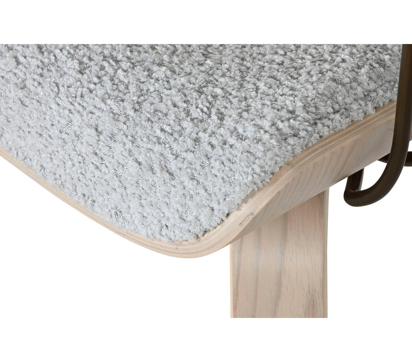 V2H62DA190E93DD0FC0929598DDF3C4B889R4937754P6