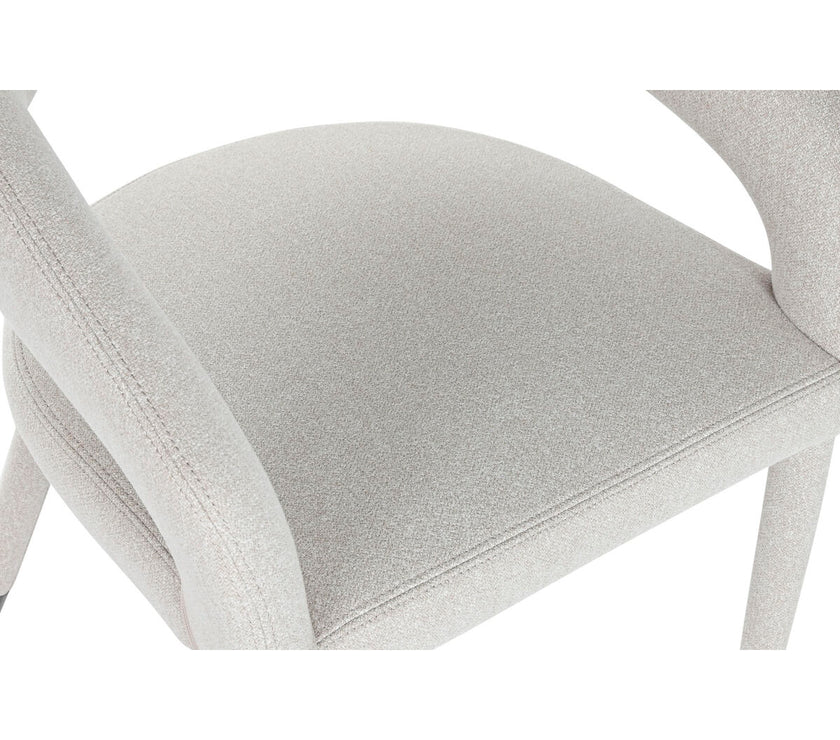 V2HFC14B4CEC612AC764041E3704399C59ER5143019P2