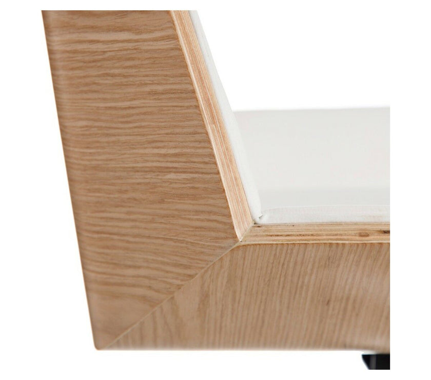 V3HE49572EB6E3291820FA0D7156773D666R4591417P1