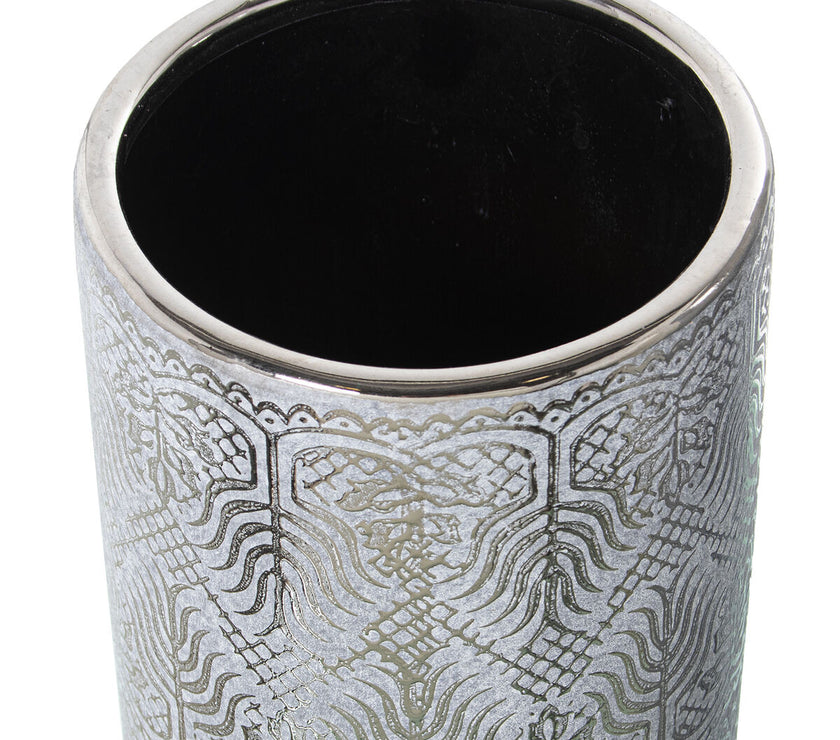 V3H39AAE8ED024449C3B36893577D3F0C63R5224302P2