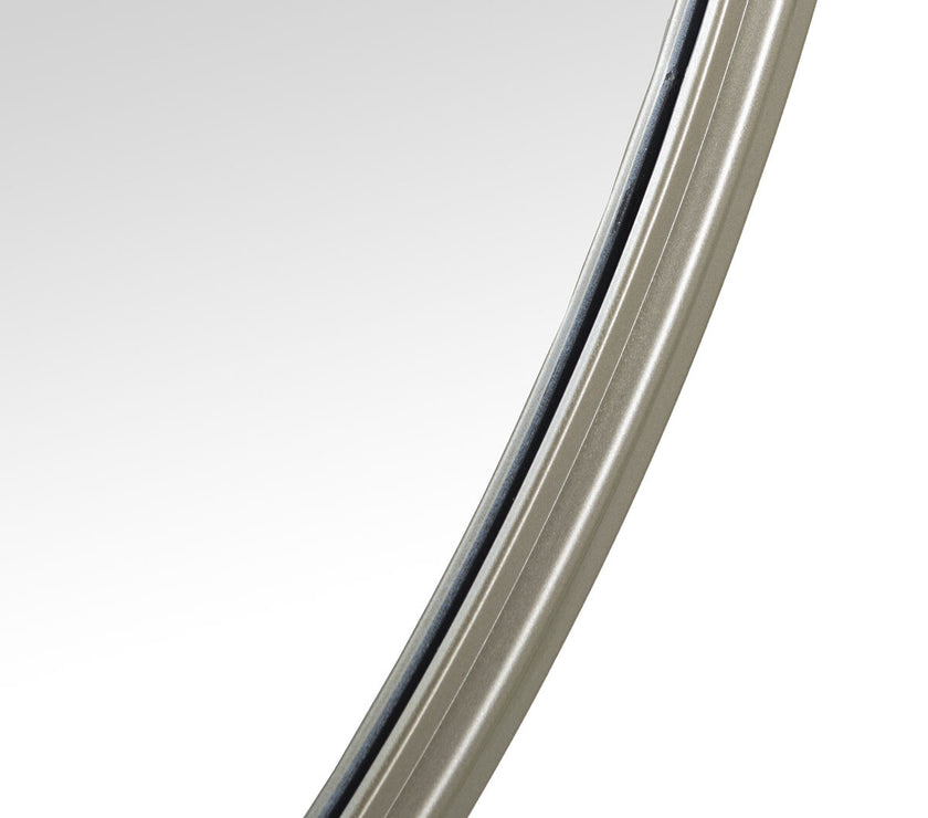 V2HDDC70F8240B6F57F341E9FBE8F69CED8R4590880P4