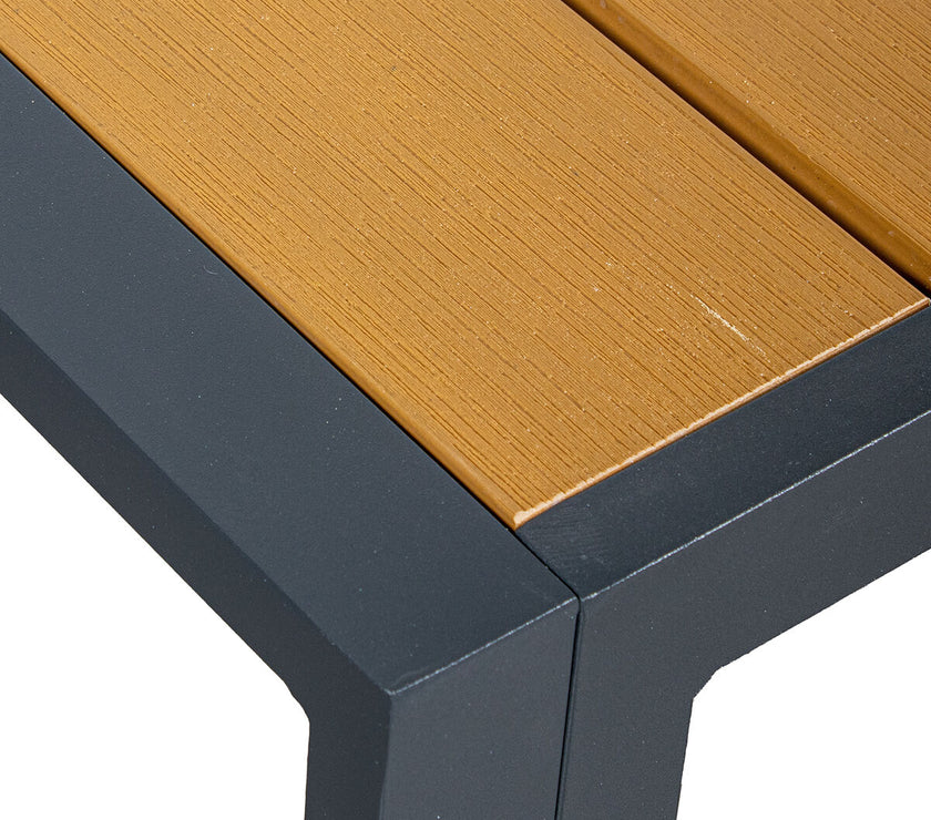 V3HB6B9E9EEE10295C8D648966385FF9C4AR5240040P6