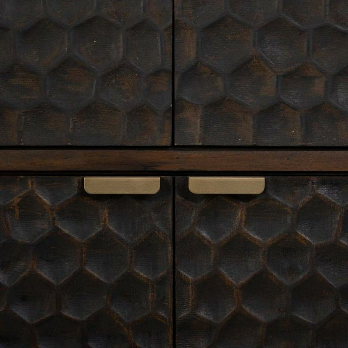 V3HBFCFF72119171F6C9A090194BB93D343R5261272P8