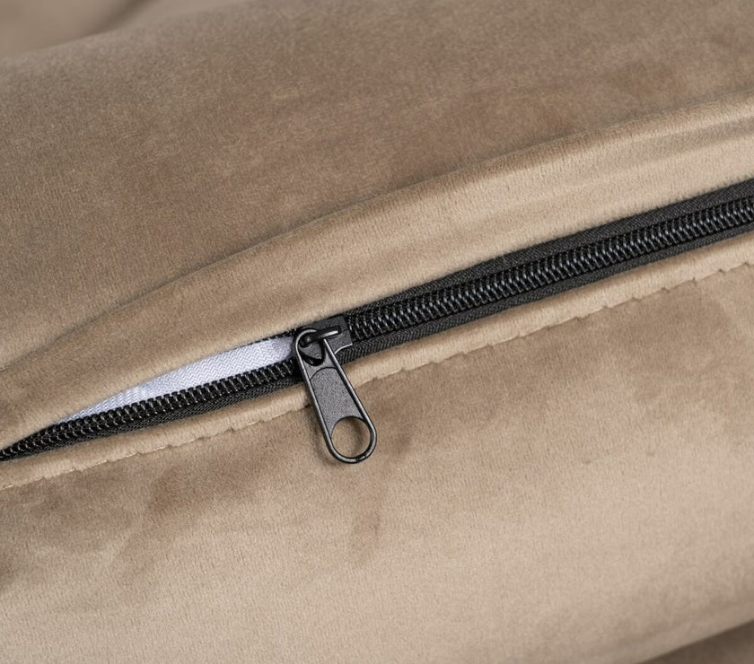 V3HFCB479AA12A33DC0BD7553B6299287D9R2464973P10