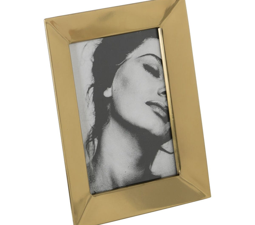 V4HE1DDA72C28022E57F008D0C8A789A231R3712066P1