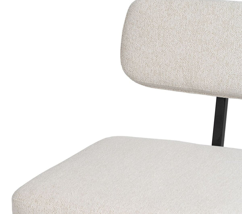 V4HD1292122530C27BD7D53161338FE7007R3704963P6