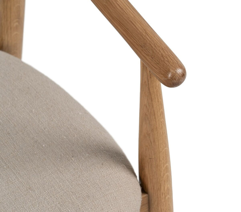 V2HC665B69571742F14BD0D834FEFA749CAR4602030P8