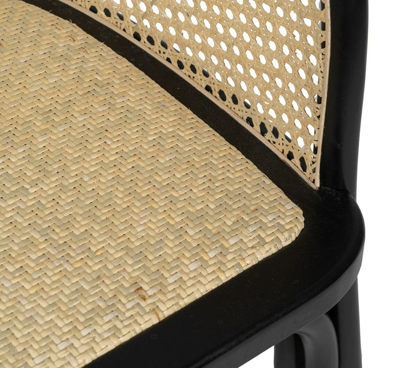 V2H9967BC696741E2158AA404F95664695AR5018607P9